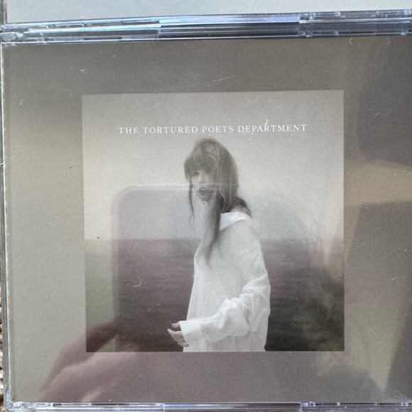 Taylor Swift The Tortured Poets Department Collectors Edition Deluxe CD Set - Picture 5 of 6